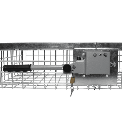 When installing the towbar, the antenna amplifier must be attached to the towbar: the required holder can be found under "matching accessories" Gehetec Deep 210